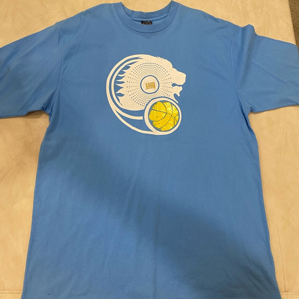 Nike LeBron James T-shirt, Size XL